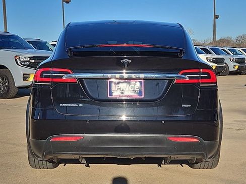 Used 2018 Tesla Model X 75D image 7