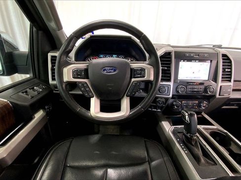 Used 2019 Ford F150 Lariat AWD/4WD image 14