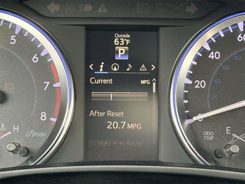 Used 2015 Toyota Highlander Limited image 10