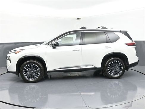 New 2025 Nissan Rogue Platinum w/ Platinum Premium Package image 4