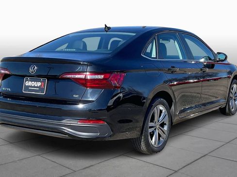 Used 2024 Volkswagen Jetta SE image 13