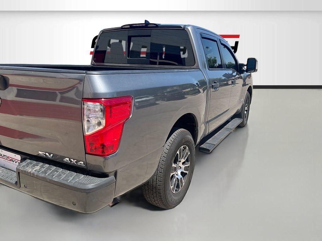 Used 2024 Nissan Titan SV w/ SV Convenience Package AWD/4WD image 7