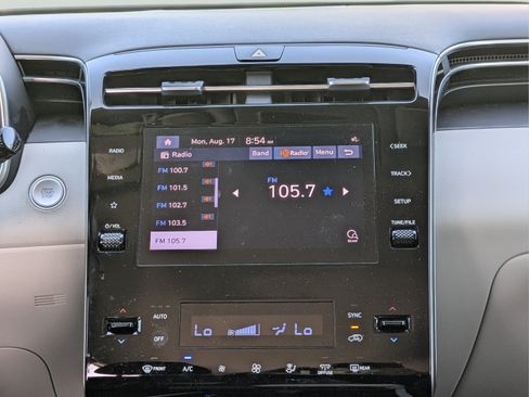 Used 2024 Hyundai Tucson SEL FWD image 17