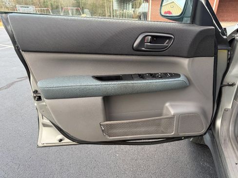 Used 2005 Subaru Forester 2.5X image 10