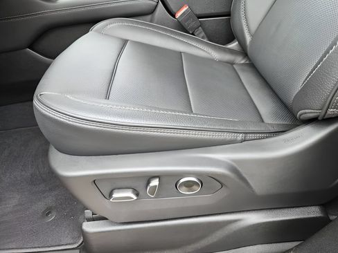 Used 2026 GMC Yukon Denali w/ Sun & Power Step Package AWD/4WD image 20
