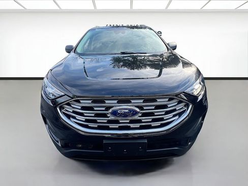 Used 2021 Ford Edge SE image 2
