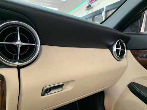 Used 2012 Mercedes-Benz SLK 350 SLK 350 2dr Convertible image 17