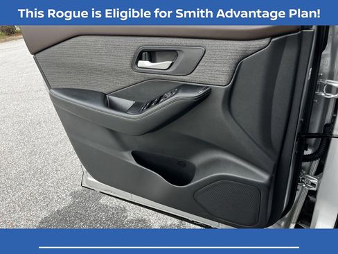 Certified 2022 Nissan Rogue SV image 16