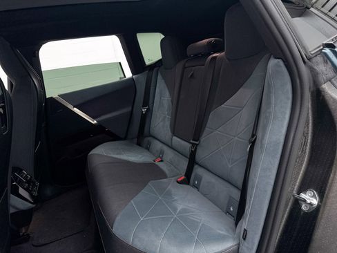 Used 2022 BMW iX xDrive50 w/ Premium Package image 28