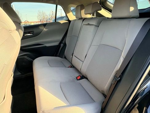 Used 2023 Toyota Venza LE image 20