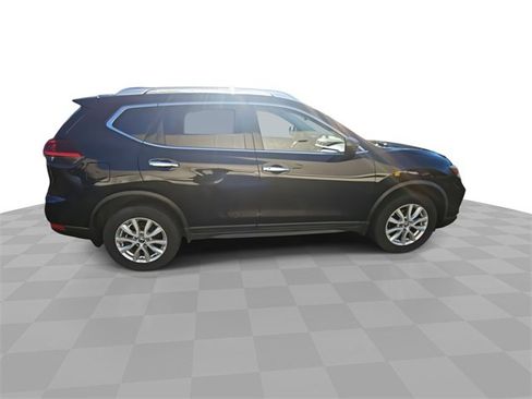 Used 2019 Nissan Rogue SV image 9