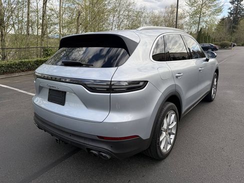 Used 2019 Porsche Cayenne S w/ Premium Package AWD/4WD image 5