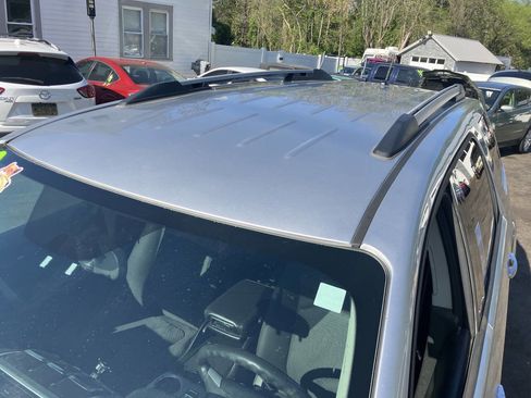 Used 2010 GMC Acadia SL image 12