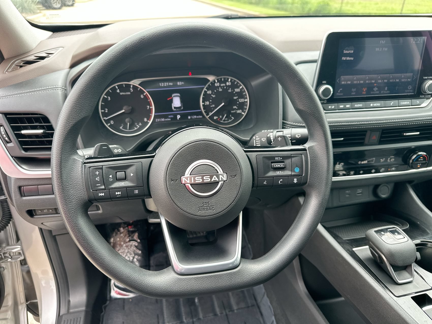Used 2023 Nissan Rogue SV AWD/4WD image 14