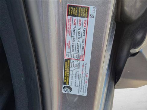 Used 2024 Nissan Rogue S FWD image 14