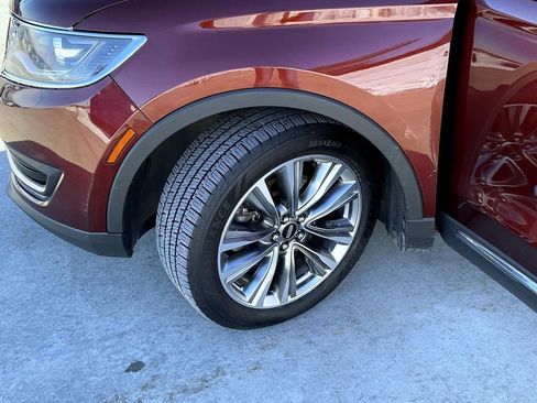 Used 2016 Lincoln MKX Reserve w/ Climate Package image 24