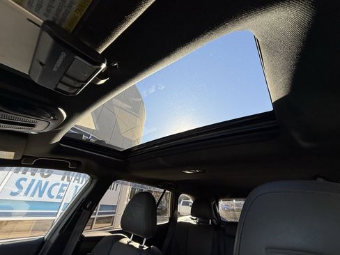 Used 2022 Subaru Outback Wilderness w/ Wilderness Package image 5