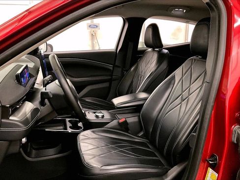 Used 2022 Ford Mustang Mach-E Select image 24