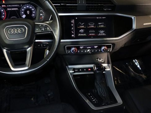 Used 2022 Audi Q3 2.0T Premium image 15