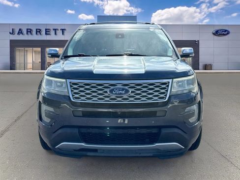 Used 2016 Ford Explorer Platinum AWD/4WD image 2