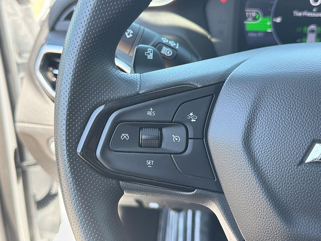 Used 2023 Chevrolet Bolt EUV LT w/ Driver Confidence Package FWD image 8