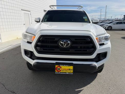Used 2019 Toyota Tacoma SR w/ SR Convenience Package image 9