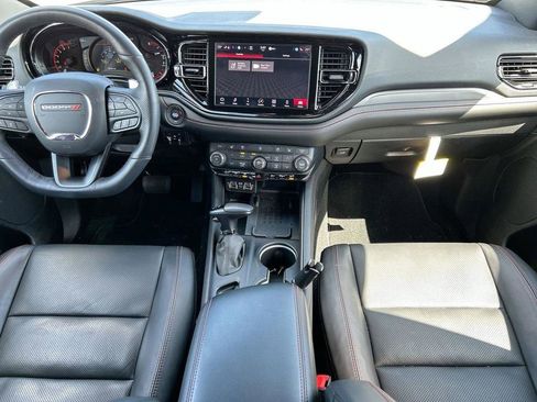 Used 2025 Dodge Durango GT AWD/4WD image 13