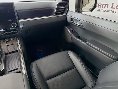 Used 2024 Lexus GX 550 image 25