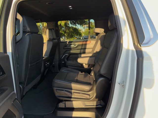 Used 2025 GMC Yukon XL Denali AWD/4WD image 20