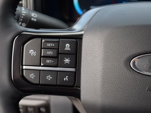 New 2026 Ford F250 Platinum AWD/4WD image 8