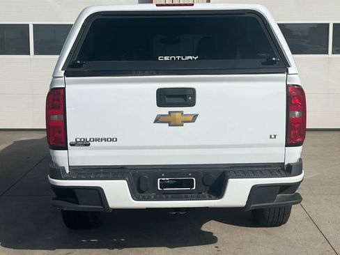 Used 2018 Chevrolet Colorado LT image 17