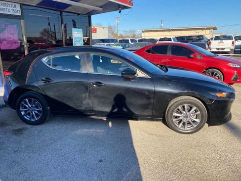 Used 2022 MAZDA MAZDA3 s image 4