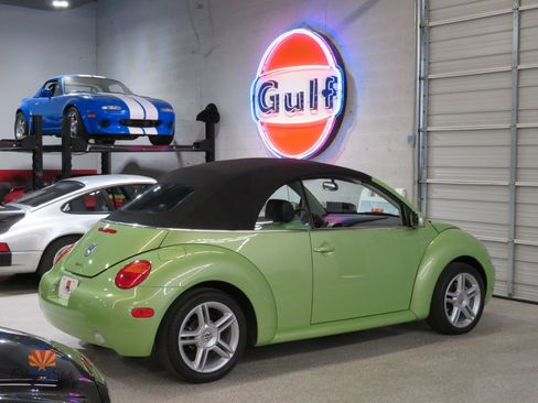 Used 2004 Volkswagen Beetle GLS FWD image 4
