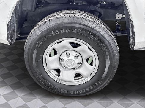 Used 2022 Toyota Tacoma SR image 34