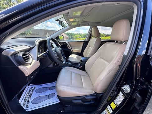 Used 2015 Toyota RAV4 XLE FWD image 11