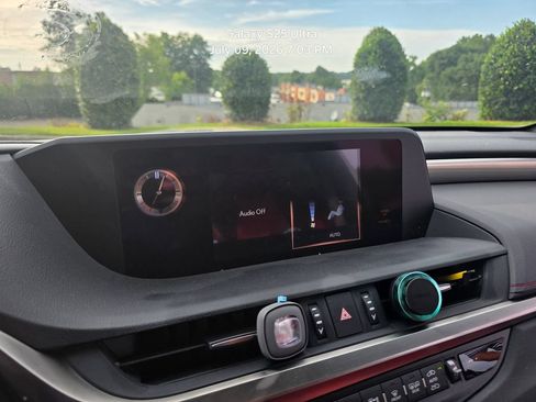 Used 2020 Lexus ES 350 F Sport w/ Accessory Package 2 FWD image 11