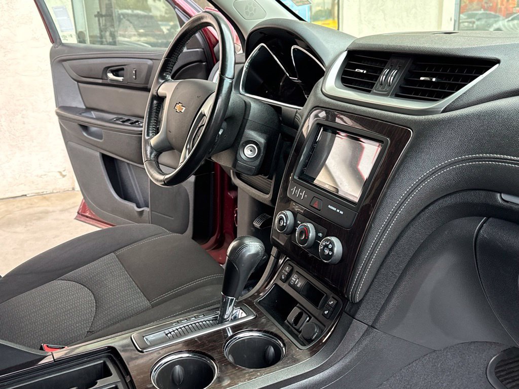 Used 2016 Chevrolet Traverse LT FWD image 23