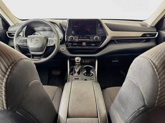 Certified 2024 Toyota Highlander AWD video 3