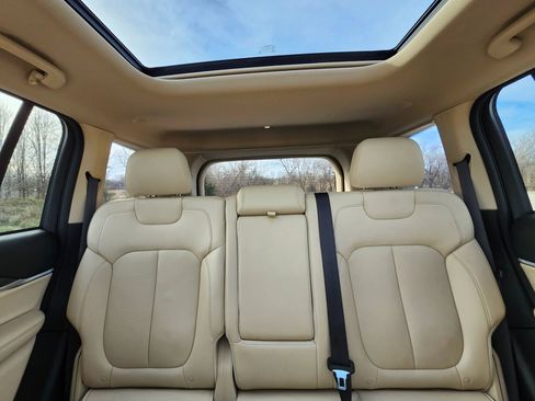 Used 2022 Jeep Grand Cherokee Limited image 17