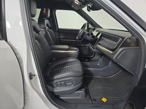 Used 2023 Rivian R1S Adventure AWD/4WD image 24