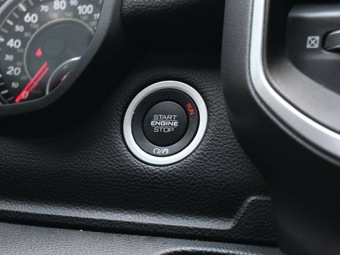 Used 2022 RAM 1500 Big Horn AWD/4WD image 12