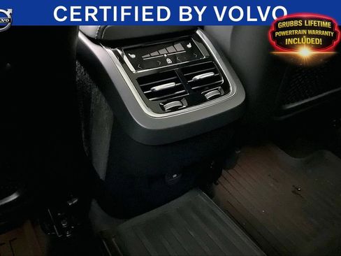 Used 2023 Volvo XC60 B5 Ultimate w/ Climate Package FWD image 31