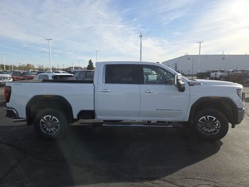 New 2025 GMC Sierra 2500 SLT w/ SLT Premium Package image 23