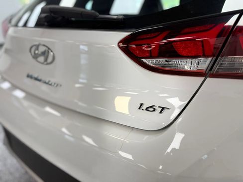 Used 2019 Hyundai Veloster Turbo image 44