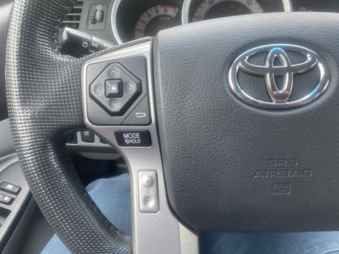 Used 2014 Toyota Tacoma PreRunner w/ SR5 Package RWD image 20