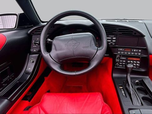 Used 1996 Chevrolet Corvette Convertible RWD image 5