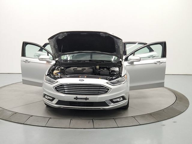Used 2018 Ford Fusion Titanium AWD/4WD image 11