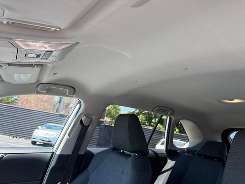 Certified 2025 Toyota RAV4 XLE FWD image 29