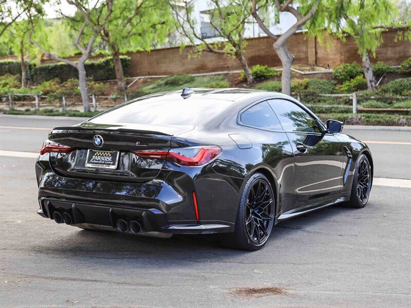Used 2022 BMW M4 Competition w/ Executive Package RWD image 5
