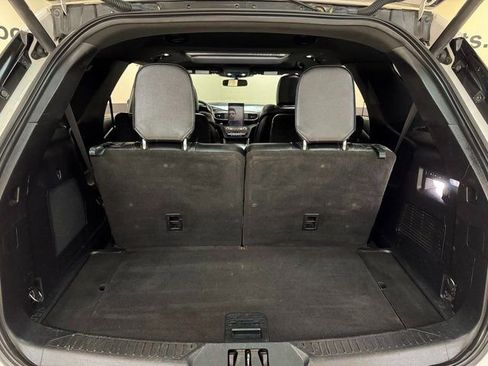 Used 2020 Ford Explorer ST w/ ST Street Pack image 23